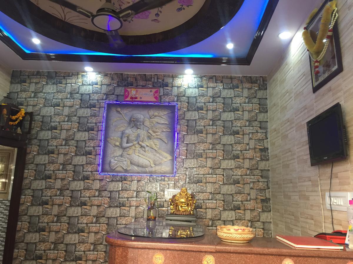 S D Palace Hotel Jaipur