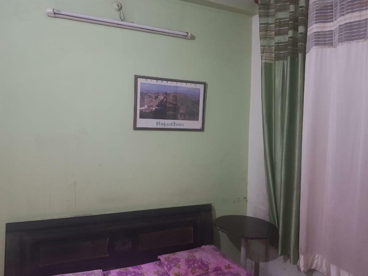 S D Palace Hotel