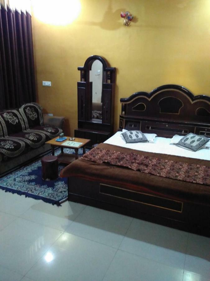 Hotel S D Palace